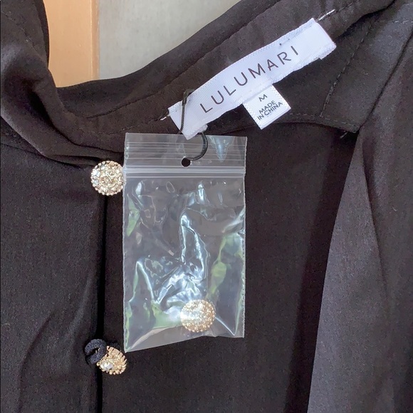 New Lulú Mari Black Blouses Long Sleeves. - Picture 3 of 6